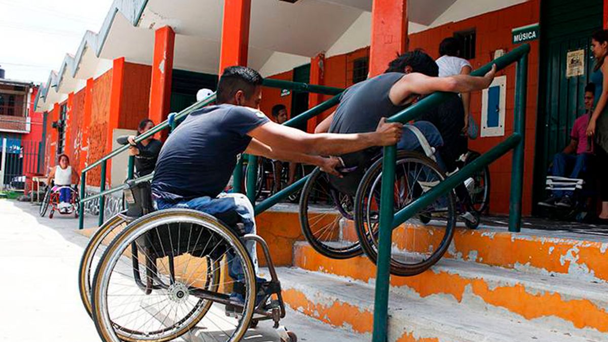 Crearán ley para beneficiar a personas con discapacidad