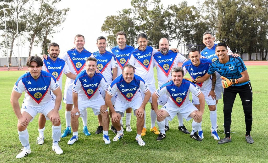 Realiza Cuauhtémoc Blanco encuentro amistoso con Zacatuches y directivos de medios